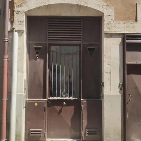 Carcassonnais Avec Parking Apartment