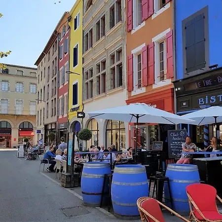 Carcassonnais Avec Parking Apartment